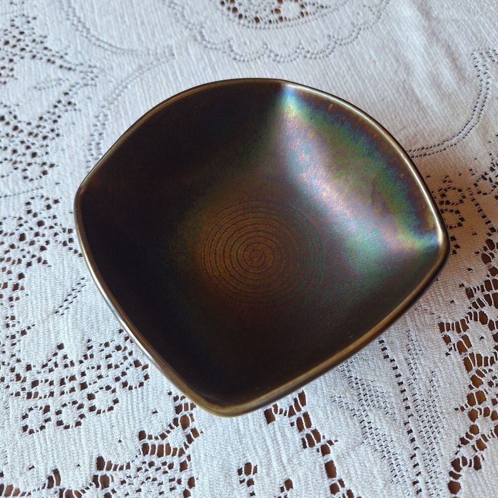 Metallic Pottery Bowl, trinket dish Metallic Glaze Iridescent ceramic, 4x2 inch